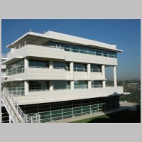 Richard Meier, Getty Centre, Los Angeles, photo by einalem, flickr,2.jpg